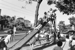 3 AUTOR, Colegio Cristo Rey < Colegios, Cultura urbana, FU, J.M.Blanch, JESUITAS (OBRAS), juego de niños, Neg BN, niño, PARAGUAY, tobogan 2 SOPORTE ORIGINAL, 3 AUTOR, 4 LUGAR, BN, CELEBRACIONES, CULTURA PARAGUAYA, Colegio Cristo Rey, Colegios, Cultura urbana, DEPORTES JUEGOS VACACIONES, EDAD, FU, J.M.Blanch, JESUITAS (OBRAS), Neg BN, PARAGUAY, PERSONA, Pueblos de las Reducciones, _NUEVAS, juego de niños, juegos de niños, niñez, niño, tobogan