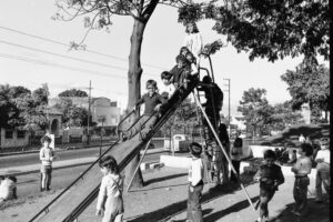 3 AUTOR, Colegio Cristo Rey < Colegios, Cultura urbana, FU, J.M.Blanch, JESUITAS (OBRAS), juego de niños, Neg BN, niño, PARAGUAY, tobogan 2 SOPORTE ORIGINAL, 3 AUTOR, 4 LUGAR, BN, CELEBRACIONES, CULTURA PARAGUAYA, Colegio Cristo Rey, Colegios, Cultura urbana, DEPORTES JUEGOS VACACIONES, EDAD, FU, J.M.Blanch, JESUITAS (OBRAS), Neg BN, PARAGUAY, PERSONA, Pueblos de las Reducciones, _NUEVAS, juego de niños, juegos de niños, niñez, niño, tobogan