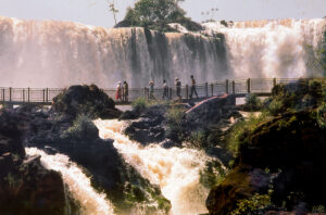 3 AUTOR, Diapos 35 mm, FN, J.M.Blanch, NATURALEZA, PAISAJE, salto de agua, WEB < Pueblos de las Reducciones 2 SOPORTE ORIGINAL, 3 AUTOR, Diapos 35 mm, FN, J.M.Blanch, NATURALEZA, PAISAJE, Pueblos de las Reducciones, WEB, catarata, salto de agua