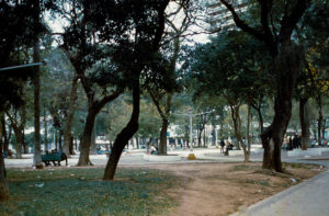 3 AUTOR, calle < Urbanismo, ciudad, Cultura urbana, Diapos 35 mm, FU, J.M.Blanch, PARAGUAY 2 SOPORTE ORIGINAL, 3 AUTOR, 4 LUGAR, ARQUITECTURA, CULTURA PARAGUAYA, Cultura urbana, Diapos 35 mm, Edificios, FU, J.M.Blanch, PARAGUAY, Pueblos de las Reducciones, Urbanismo, calle, ciudad