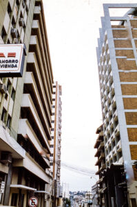 3 AUTOR, Cultura urbana, Diapos 35 mm, Edificios, FU, J.M.Blanch, PARAGUAY 2 SOPORTE ORIGINAL, 3 AUTOR, 4 LUGAR, ARQUITECTURA, CULTURA PARAGUAYA, Cultura urbana, Diapos 35 mm, Edificios, FU, J.M.Blanch, PARAGUAY, Pueblos de las Reducciones