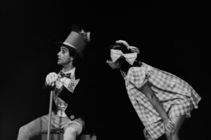 3 AUTOR, FT, J.M.Blanch, Neg BN, PARAGUAY, TEATRO, WEB < Pueblos de las Reducciones 2 SOPORTE ORIGINAL, 3 AUTOR, 4 LUGAR, BN, FT, J.M.Blanch, Neg BN, PARAGUAY, Pueblos de las Reducciones, TEATRO, WEB