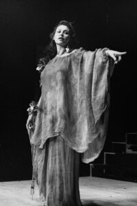 3 AUTOR, FT, J.M.Blanch, Neg BN, PARAGUAY, TEATRO, WEB < Pueblos de las Reducciones 2 SOPORTE ORIGINAL, 3 AUTOR, 4 LUGAR, BN, FT, J.M.Blanch, Neg BN, PARAGUAY, Pueblos de las Reducciones, TEATRO, WEB