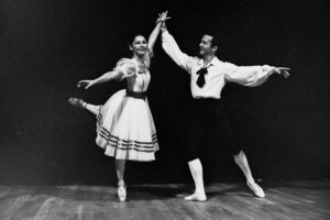 2 SOPORTE ORIGINAL, 3 AUTOR, DANZA, FD, J.M.Blanch, Neg BN, PARAGUAY, WEB < Pueblos de las Reducciones 2 SOPORTE ORIGINAL, 3 AUTOR, 4 LUGAR, BN, DANZA, FD, J.M.Blanch, Neg BN, PARAGUAY, Pueblos de las Reducciones, WEB
