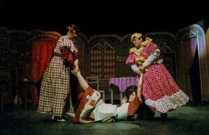 3 AUTOR, FT, J.M.Blanch, Neg Color 35 mm, PARAGUAY, TEATRO, WEB < Pueblos de las Reducciones 2 SOPORTE ORIGINAL, 3 AUTOR, 4 LUGAR, FT, J.M.Blanch, Neg Color 35 mm, PARAGUAY, Pueblos de las Reducciones, TEATRO, WEB