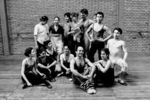 3 AUTOR, DANZA, FD, J.M.Blanch, Neg BN, PARAGUAY, retrato de grupo, WEB < Pueblos de las Reducciones 2 SOPORTE ORIGINAL, 3 AUTOR, 4 LUGAR, BN, DANZA, FD, J.M.Blanch, Neg BN, PARAGUAY, PERSONA, Pueblos de las Reducciones, RETRATO, WEB, retrato de grupo