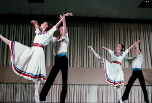 3 AUTOR, DANZA, FD, J.M.Blanch, Neg Color 35 mm, PARAGUAY, WEB < Pueblos de las Reducciones 2 SOPORTE ORIGINAL, 3 AUTOR, 4 LUGAR, DANZA, FD, J.M.Blanch, Neg Color 35 mm, PARAGUAY, Pueblos de las Reducciones, WEB