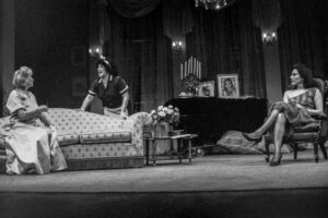 3 AUTOR, FT, J.M.Blanch, Neg BN, PARAGUAY, TEATRO, WEB < Pueblos de las Reducciones 2 SOPORTE ORIGINAL, 3 AUTOR, 4 LUGAR, BN, FT, J.M.Blanch, Neg BN, PARAGUAY, Pueblos de las Reducciones, TEATRO, WEB
