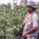 Ayoreos, Diapos 35 mm, FC, FI, huerta < Vegetal, INDIGENAS, J.M.Blanch, PARAGUAY 2 SOPORTE ORIGINAL, 3 AUTOR, 4 LUGAR, Ayoreos, Diapos 35 mm, FC, FI, FN, INDIGENAS, J.M.Blanch, NATURALEZA, PARAGUAY, Pueblos de las Reducciones, Vegetal, huerta