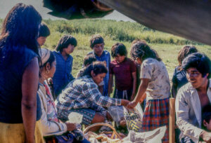 Ayoreos, Diapos 35 mm, FI, INDIGENAS, PARAGUAY, WEB < Pueblos de las Reducciones 2 SOPORTE ORIGINAL, 4 LUGAR, Ayoreos, Diapos 35 mm, FI, INDIGENAS, PARAGUAY, Pueblos de las Reducciones, WEB