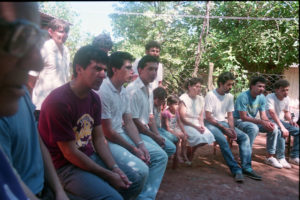 1 CATEGORIA, 3 AUTOR, Comunidad de San Cayetano, Comunidades, FJ, FU, J.M.Blanch, JESUITAS, misa, Neg Color 35 mm, PARAGUAY 2 SOPORTE ORIGINAL, 3 AUTOR, 4 LUGAR, Comunidad de San Cayetano, Comunidades, FJ, FU, J.M.Blanch, JESUITAS, Neg Color 35 mm, PARAGUAY, Pueblos de las Reducciones, RELIGION, misa