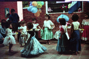 3 AUTOR, Baile, Colegio Hogar de Jesús, Fe y Alegria, Fe y Alegría < JESUITAS (OBRAS), festejo, FU, J.M.Blanch, JESUITAS (OBRAS), Neg Color 35 mm, niña < niñez, PARAGUAY, WEB < Pueblos de las Reducciones 2 SOPORTE ORIGINAL, 3 AUTOR, 4 LUGAR, Baile, Centros, Colegio Hogar de Jesús, DANZA, EDAD, EDUCACION FORMAL, FIESTAS Y CELEBRACIONES, FU, Fe y Alegria, Fe y Alegría, J.M.Blanch, JESUITAS (OBRAS), Neg Color 35 mm, PARAGUAY, PERSONA, Pueblos de las Reducciones, WEB, festejo, niña, niñez