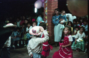 3 AUTOR, Baile, Colegio Hogar de Jesús, Fe y Alegria, Fe y Alegría < JESUITAS (OBRAS), festejo, FU, J.M.Blanch, JESUITAS (OBRAS), Neg Color 35 mm, niña < niñez, PARAGUAY, WEB < Pueblos de las Reducciones 2 SOPORTE ORIGINAL, 3 AUTOR, 4 LUGAR, Baile, Centros, Colegio Hogar de Jesús, DANZA, EDAD, EDUCACION FORMAL, FIESTAS Y CELEBRACIONES, FU, Fe y Alegria, Fe y Alegría, J.M.Blanch, JESUITAS (OBRAS), Neg Color 35 mm, PARAGUAY, PERSONA, Pueblos de las Reducciones, WEB, festejo, niña, niñez