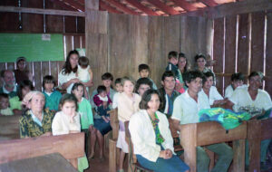 3 AUTOR, Camba rembe (Esc. de San Pedro), FC < 1 CATEGORIA, Fe y Alegría < JESUITAS (OBRAS), FJ < 1 CATEGORIA, J.M.Blanch, JESUITAS (OBRAS), Neg Color 35 mm, PARAGUAY, WEB < Pueblos de las Reducciones 2 SOPORTE ORIGINAL, 3 AUTOR, 4 LUGAR, Camba rembe (Esc. de San Pedro), FC, FJ, Fe y Alegría, J.M.Blanch, JESUITAS (OBRAS), Neg Color 35 mm, PARAGUAY, Pueblos de las Reducciones, WEB