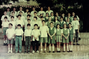 3 AUTOR, Colegio Cristo Rey < Centros, Colegio Cristo Rey < Colegios, FU, J.M.Blanch, JESUITAS (OBRAS), Neg Color 35 mm, PARAGUAY, retrato de grupo 2 SOPORTE ORIGINAL, 3 AUTOR, 4 LUGAR, Centros, Colegio Cristo Rey, Colegios, EDUCACION FORMAL, FU, J.M.Blanch, JESUITAS (OBRAS), Neg Color 35 mm, PARAGUAY, PERSONA, Pueblos de las Reducciones, RETRATO, retrato de grupo