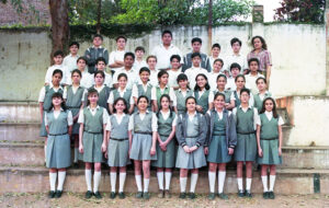 3 AUTOR, Colegio Cristo Rey < Centros, Colegio Cristo Rey < Colegios, FU, J.M.Blanch, JESUITAS (OBRAS), Neg Color 35 mm, PARAGUAY, retrato de grupo 2 SOPORTE ORIGINAL, 3 AUTOR, 4 LUGAR, Centros, Colegio Cristo Rey, Colegios, EDUCACION FORMAL, FU, J.M.Blanch, JESUITAS (OBRAS), Neg Color 35 mm, PARAGUAY, PERSONA, Pueblos de las Reducciones, RETRATO, retrato de grupo