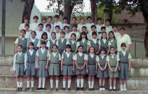 3 AUTOR, Colegio Cristo Rey < Centros, Colegio Cristo Rey < Colegios, FU, J.M.Blanch, JESUITAS (OBRAS), Neg Color 35 mm, PARAGUAY, retrato de grupo 2 SOPORTE ORIGINAL, 3 AUTOR, 4 LUGAR, Centros, Colegio Cristo Rey, Colegios, EDUCACION FORMAL, FU, J.M.Blanch, JESUITAS (OBRAS), Neg Color 35 mm, PARAGUAY, PERSONA, Pueblos de las Reducciones, RETRATO, retrato de grupo