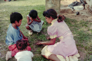 3 AUTOR, CULTURA PARAGUAYA, FC < 1 CATEGORIA, J.M.Blanch, JESUITAS (OBRAS), Neg Color 35 mm, PARAGUAY, Parroquia Santa María Misiones, retrato espontaneo, WEB < Pueblos de las Reducciones 2 SOPORTE ORIGINAL, 3 AUTOR, 4 LUGAR, CULTURA PARAGUAYA, FC, J.M.Blanch, JESUITAS (OBRAS), Neg Color 35 mm, PARAGUAY, PERSONA, Parroquia Santa María Misiones, Parroquias, Pueblos de las Reducciones, RETRATO, WEB, retrato espontaneo