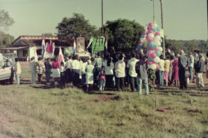 3 AUTOR, CULTURA PARAGUAYA, FC < 1 CATEGORIA, FJ < 1 CATEGORIA, J.M.Blanch, JESUITAS (OBRAS), Neg Color 35 mm, PARAGUAY, Parroquia San Ignacio, procesion 2 SOPORTE ORIGINAL, 3 AUTOR, 4 LUGAR, CULTURA PARAGUAYA, FC, FJ, J.M.Blanch, JESUITAS (OBRAS), Neg Color 35 mm, PARAGUAY, Parroquia San Ignacio, Parroquias, Pueblos de las Reducciones, RELIGION, procesion