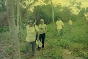 3 AUTOR, campesino < Cultura campesina, CULTURA PARAGUAYA, en agricultura, FC < 1 CATEGORIA, J.M.Blanch, JESUITAS (OBRAS), Neg Color 35 mm, PARAGUAY, Parroquia Santa María Misiones, WEB < Pueblos de las Reducciones 2 SOPORTE ORIGINAL, 3 AUTOR, 4 LUGAR, CULTURA PARAGUAYA, Campesinos, Capacitacion, Cultura campesina, EDUCACION INFORMAL, FC, J.M.Blanch, JESUITAS (OBRAS), Neg Color 35 mm, PARAGUAY, Parroquia Santa María Misiones, Parroquias, Pueblos de las Reducciones, Vida campesina, WEB, campesino, en agricultura