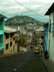 Calles, plazas, iglesias de Quito,