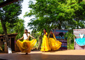 Arroyito < Fe y Alegría, bailar, Camba rembe, Camba rembe (Esc. de San Pedro), Congreso, Cultura campesina, CULTURA PARAGUAYA, EDUCACION FORMAL, Fe y Alegria, Fe y Alegría < JESUITAS (OBRAS), JESUITAS (OBRAS), Santa Lucia, WEB < Pueblos de las Reducciones 4 LUGAR, ARQUITECTURA, Arroyito, CULTURA PARAGUAYA, Camba Rembe, Camba rembe, Camba rembe (Esc. de San Pedro), Campesinos, Centros, Congreso, Cultura campesina, Departamentos y Ciudades, EDUCACION FORMAL, Edificios, Edificios publicos, Fe y Alegria, Fe y Alegría, JESUITAS (OBRAS), PARAGUAY, Pueblos de las Reducciones, Resquin, San Pedro (Departamento), Santa Lucia, Vida campesina, WEB, _NUEVAS, bailar