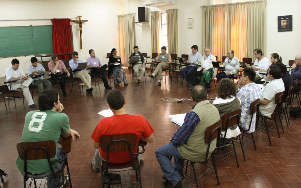 3 AUTOR, Asuncion, CPAL, Digitales, FJ, J.M.Blanch, JESUITAS, PARAGUAY, red claver, Red Claver 2013 Asunción, reunion 2 SOPORTE ORIGINAL, 3 AUTOR, 4 LUGAR, Asuncion, COMUNICACIONES, CPAL, Digitales, FJ, J.M.Blanch, JESUITAS, PARAGUAY, Pueblos de las Reducciones, Red Claver (CPAL), Red Claver 2013 Asunción, _NUEVAS, red claver, reunion