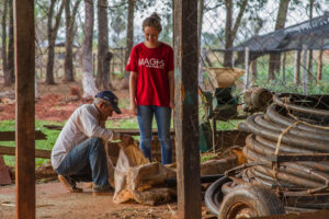 2018 25 años Escuelas Arroyito, Arroyito < Fe y Alegría, Asentamiento Arroyito, chica, Cultura campesina, CULTURA PARAGUAYA, EDUCACION FORMAL, Fe y Alegria, Fe y Alegría < JESUITAS (OBRAS), hombre, JESUITAS (OBRAS), WEB < Pueblos de las Reducciones 2018 25 años Escuelas Arroyito, Arroyito, Asentamiento Arroyito, CULTURA PARAGUAYA, Campesinos, Centros, Cultura campesina, EDAD, EDUCACION FORMAL, Fe y Alegria, Fe y Alegría, JESUITAS (OBRAS), PERSONA, Pueblos de las Reducciones, Vida campesina, WEB, adulto, chica, hombre, joven, varon