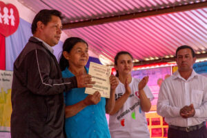 2018 25 años Escuelas Arroyito, Arroyito < Fe y Alegría, Asentamiento Arroyito, Cultura campesina, CULTURA PARAGUAYA, EDUCACION FORMAL, Fe y Alegria, Fe y Alegría < JESUITAS (OBRAS), JESUITAS (OBRAS), WEB < Pueblos de las Reducciones 2018 25 años Escuelas Arroyito, Arroyito, Asentamiento Arroyito, CULTURA PARAGUAYA, Campesinos, Centros, Cultura campesina, EDUCACION FORMAL, Fe y Alegria, Fe y Alegría, JESUITAS (OBRAS), Pueblos de las Reducciones, Vida campesina, WEB