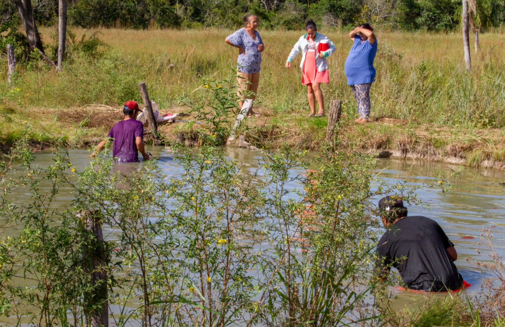 3 AUTOR, Asentamiento Teko Pyahu, CEPAG, Cultura campesina, CULTURA PARAGUAYA, Digitales, FC, FJ, J.M.Blanch, JESUITAS (OBRAS), PARAGUAY, pesca, pescador, pescar, Proyecto "Aceitera", red, WEB 2 SOPORTE ORIGINAL, 3 AUTOR, 4 LUGAR, Asentamiento Teko Pyahu, CEPAG, CULTURA PARAGUAYA, Campesinos, Cultura campesina, Digitales, FC, FJ, J.M.Blanch, JESUITAS (OBRAS), PARAGUAY, Proyecto "Aceitera", Pueblos de las Reducciones, TRABAJO, TRABAJO Y ARTESANIA, Vida campesina, WEB, _NUEVAS, pesca, pescador, pescar, red