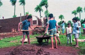 3 AUTOR, construccion, Escuela Oñondive, Fe y Alegría < JESUITAS (OBRAS), FJ < 1 CATEGORIA, J.M.Blanch, JESUITAS (OBRAS), Neg Color 35 mm, proyecto de viviendas, WEB < Pueblos de las Reducciones 2 SOPORTE ORIGINAL, 3 AUTOR, Escuela Oñondive, FJ, Fe y Alegría, J.M.Blanch, JESUITAS (OBRAS), Neg Color 35 mm, Pueblos de las Reducciones, TRABAJO, TRABAJO Y ARTESANIA, WEB, construccion, proyecto de viviendas