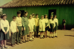 3 AUTOR, alumno, escuela, Fe y Alegria, Fe y Alegría < JESUITAS (OBRAS), J.M.Blanch, JESUITAS (OBRAS), Neg Color 35 mm, retrato de grupo, WEB < Pueblos de las Reducciones 2 SOPORTE ORIGINAL, 3 AUTOR, ARQUITECTURA, Centros, Colegio, EDUCACION FORMAL, Edificios, Edificios publicos, Escuela, Fe y Alegria, Fe y Alegría, J.M.Blanch, JESUITAS (OBRAS), Neg Color 35 mm, PERSONA, Pueblos de las Reducciones, RETRATO, WEB, alumno, colegio, escuela, retrato de grupo