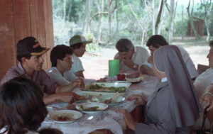 3 AUTOR, alumno, Camba rembe (Esc. de San Pedro), clase, escuela, Fe y Alegria, Fe y Alegría < JESUITAS (OBRAS), J.M.Blanch, JESUITAS (OBRAS), WEB < Pueblos de las Reducciones 3 AUTOR, ARQUITECTURA, Camba rembe (Esc. de San Pedro), Centros, Colegio, EDUCACION FORMAL, Edificios, Edificios publicos, Escuela, Fe y Alegria, Fe y Alegría, J.M.Blanch, JESUITAS (OBRAS), Pueblos de las Reducciones, WEB, alumno, clase, colegio, escuela