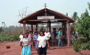 3 AUTOR, Camba rembe (Esc. de San Pedro), Fe y Alegria, Fe y Alegría < JESUITAS (OBRAS), J.M.Blanch, JESUITAS (OBRAS), Neg Color 35 mm, WEB < Pueblos de las Reducciones 2 SOPORTE ORIGINAL, 3 AUTOR, Camba rembe (Esc. de San Pedro), Centros, EDUCACION FORMAL, Fe y Alegria, Fe y Alegría, J.M.Blanch, JESUITAS (OBRAS), Neg Color 35 mm, Pueblos de las Reducciones, WEB