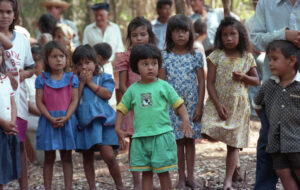 3 AUTOR, Camba rembe (Esc. de San Pedro), Fe y Alegria, Fe y Alegría < JESUITAS (OBRAS), J.M.Blanch, JESUITAS (OBRAS), Neg Color 35 mm, niño, retrato espontaneo, WEB < Pueblos de las Reducciones 2 SOPORTE ORIGINAL, 3 AUTOR, Camba rembe (Esc. de San Pedro), Centros, EDAD, EDUCACION FORMAL, Fe y Alegria, Fe y Alegría, J.M.Blanch, JESUITAS (OBRAS), Neg Color 35 mm, PERSONA, Pueblos de las Reducciones, RETRATO, WEB, niñez, niño, retrato espontaneo